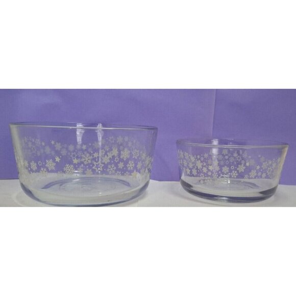 Anchor Hocking Set of 2 Snowflake Pattern Bowls 2-Cup & 4-Cup Capacity - Picture 1 of 11